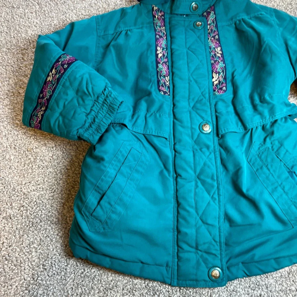 Vintage brand unbranded